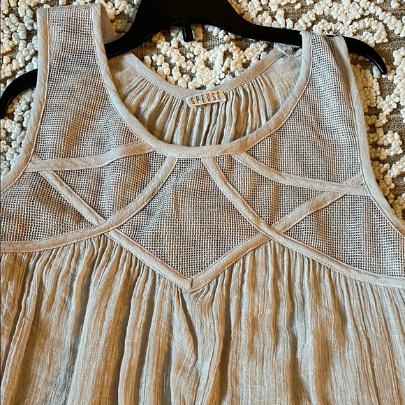 Spense Beige Sleeveless Blouse - Picture 3 of 5